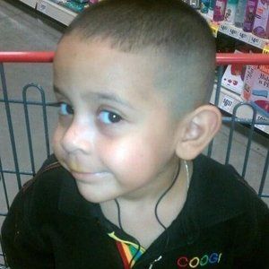 Meet your Posher, Carlos
